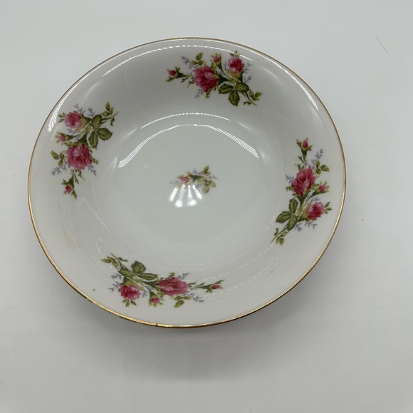 Vintage Thames Round Vegetable Bowl Moss Rose Serving Dish Pink Flowers China - Picture 1 of 3